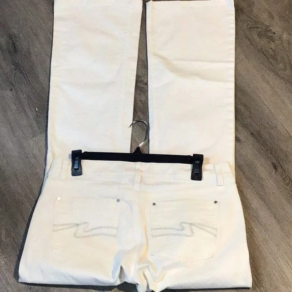 NWOT White House Black Market Blanc Boot Leg White Size 8 Woman's Jeans - Picture 6 of 7